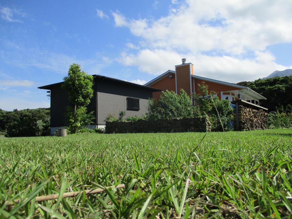 Cottage Orange House Yakushima Yakushima (Kagoshima) Exterior foto